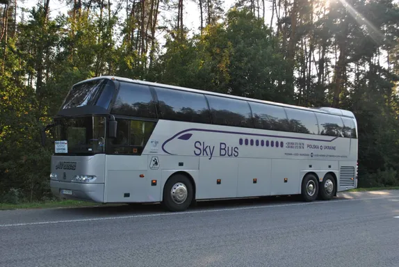 Bus 7.jpg